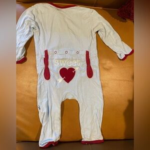 Lot of 3 Kickee Pants bamboo sleep and play outfits 6-12months